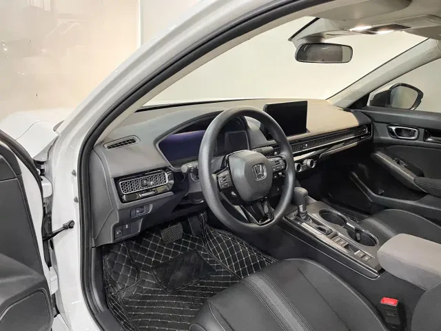 Honda Civic — Фото автомобиля 15
