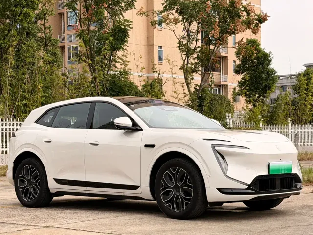 Avatr Avita 07 L — Фото автомобиля 3