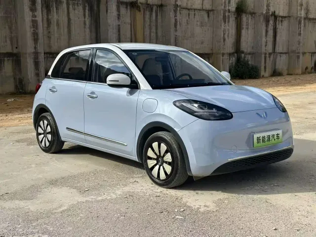Wuling Bingo — Фото автомобиля 3