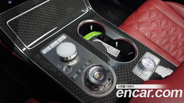Genesis GV80 Coupe — Фото автомобиля 12