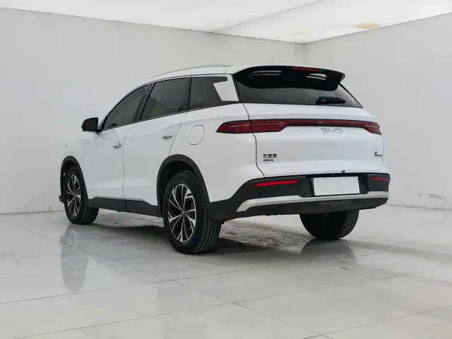 BYD Song Pro — Фото автомобиля 3