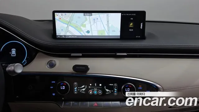 Genesis GV70 — Фото автомобиля 18