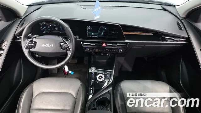 Kia Niro New — Фото автомобиля 10