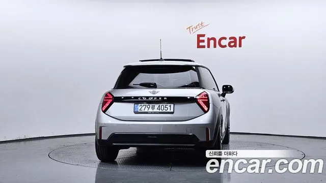 Mini Cooper — Фото автомобиля 4