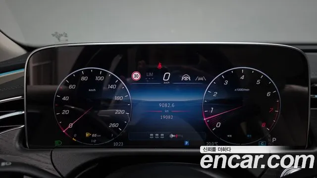 Mercedes-Benz E-Class W214 — Фото автомобиля 7