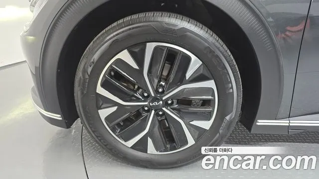 Kia EV6 — Фото автомобиля 5
