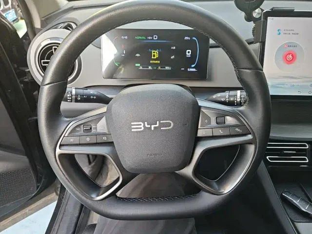 BYD Seal 05 DM-i — Фото автомобиля 10