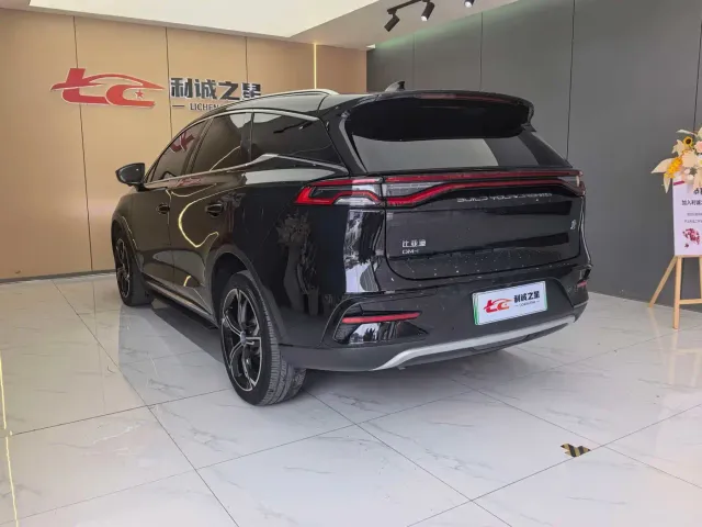 BYD Tang — Фото автомобиля 9