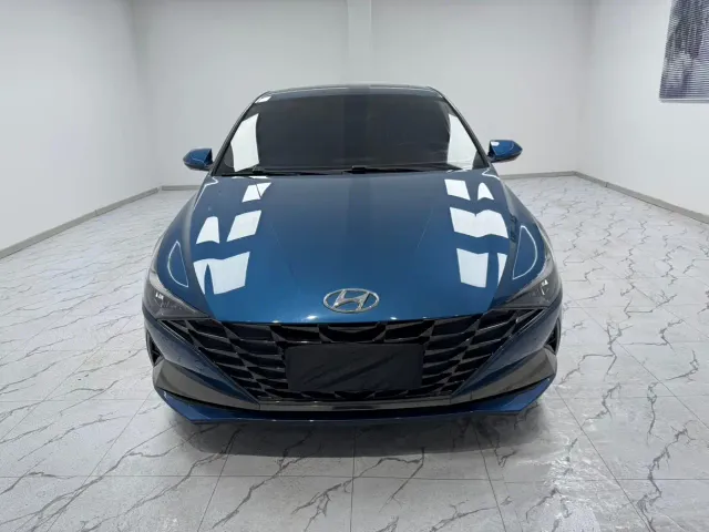Hyundai Elantra — Фото автомобиля 2