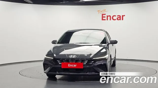 Hyundai Avante CN7 — Фото автомобиля 3