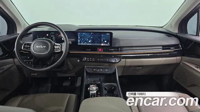 Kia Canival — Фото автомобиля 7