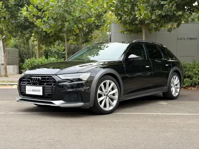 Фотография автомобиля — Audi A6