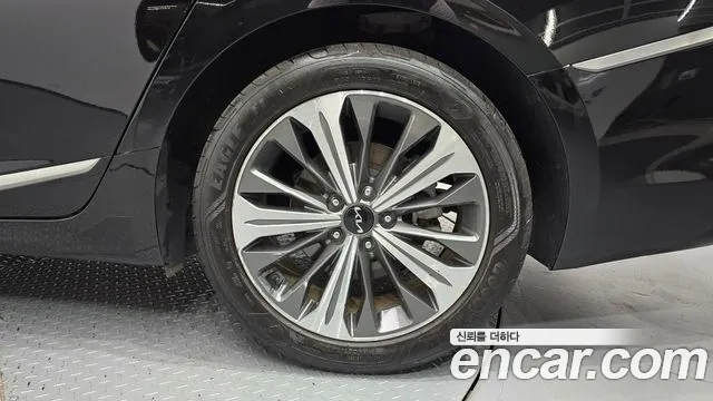 Kia K8 Hybrid — Фото автомобиля 6