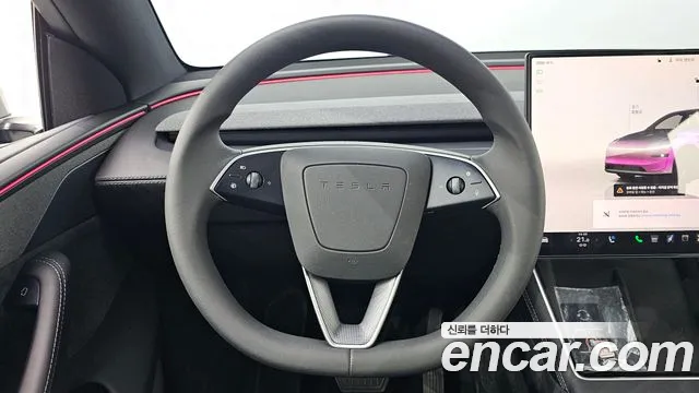 Tesla Model Y — Фото автомобиля 17
