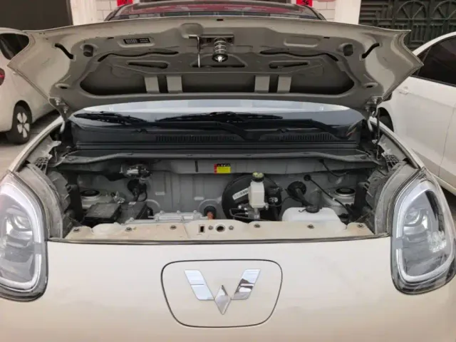 Wuling Hongguang Mini EV — Фото автомобиля 19