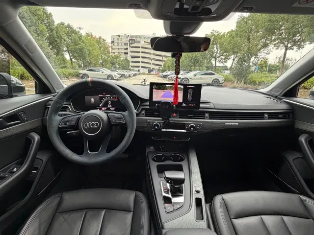 Audi A4 — Фото автомобиля 12