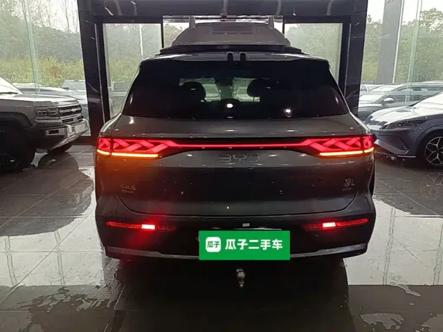 BYD Tang L — Фото автомобиля 5