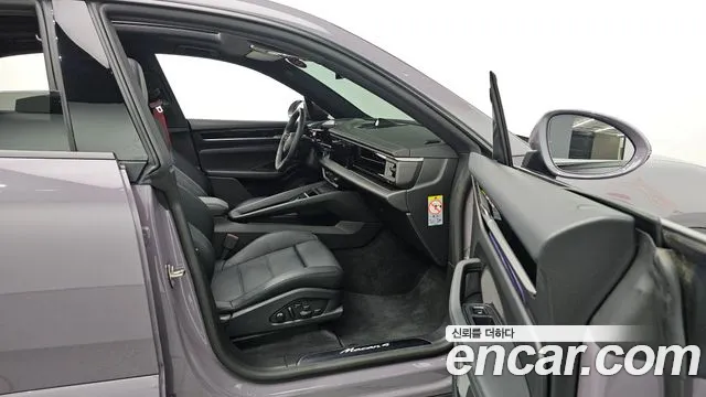 Porsche Macan — Фото автомобиля 17