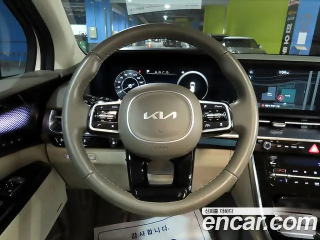 Kia Canival Carnival 4 поколение Дизель 9 мест Hi-Limousine — Фото автомобиля 9