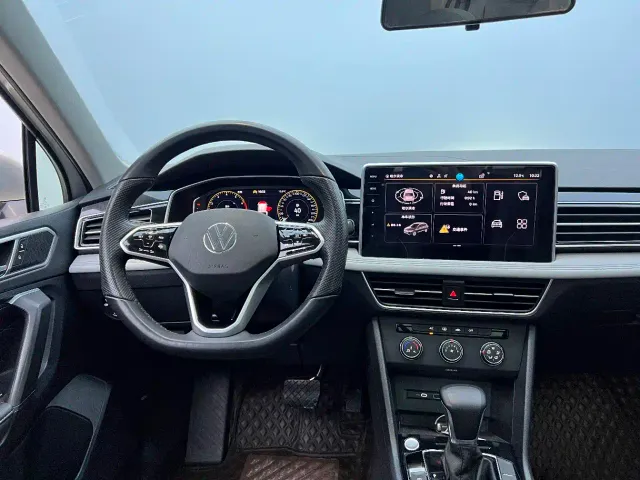 Volkswagen Tiguan L — Фото автомобиля 4