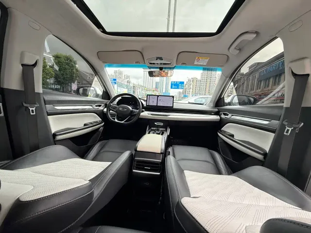 Geely Emgrand L — Фото автомобиля 8