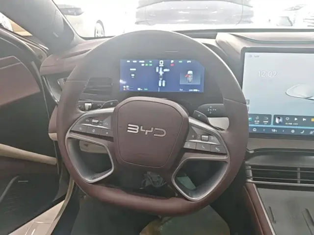 BYD Seal 07 DM-i — Фото автомобиля 10