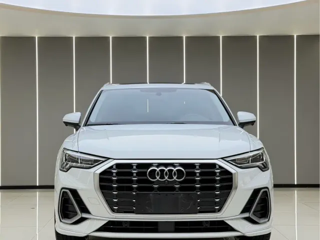 Audi Q3 — Фото автомобиля 2
