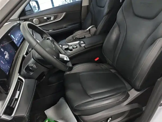 Chery Tiggo 8 PLUS — Фото автомобиля 14