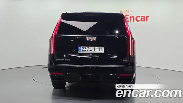 Cadillac Escalade 5th Gen — Фото автомобиля 4