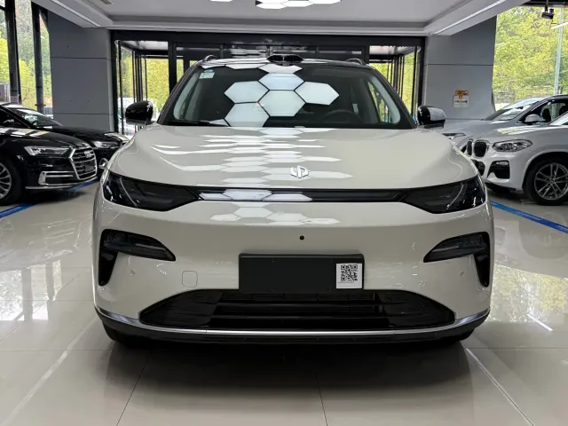 Leapmotor C11 — Фото автомобиля 2