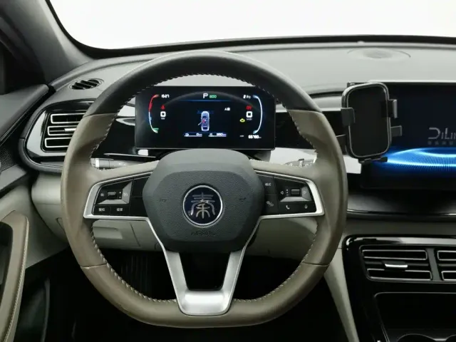 BYD Qin PLUS — Фото автомобиля 11