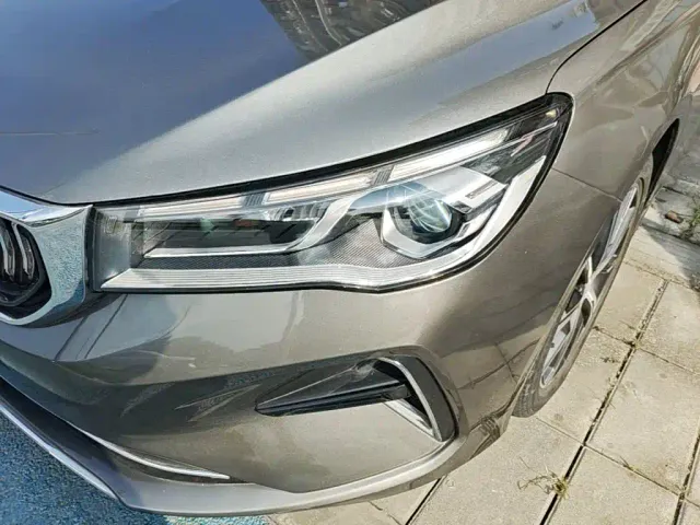 Geely Emgrand — Фото автомобиля 23