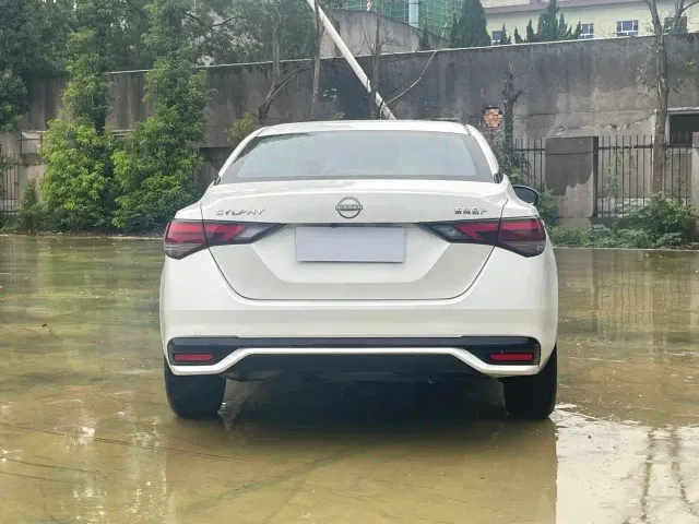 Nissan Sylphy — Фото автомобиля 8
