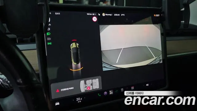Tesla Model 3 — Фото автомобиля 16