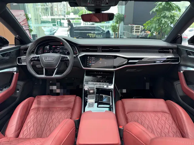 Audi A7L — Фото автомобиля 3