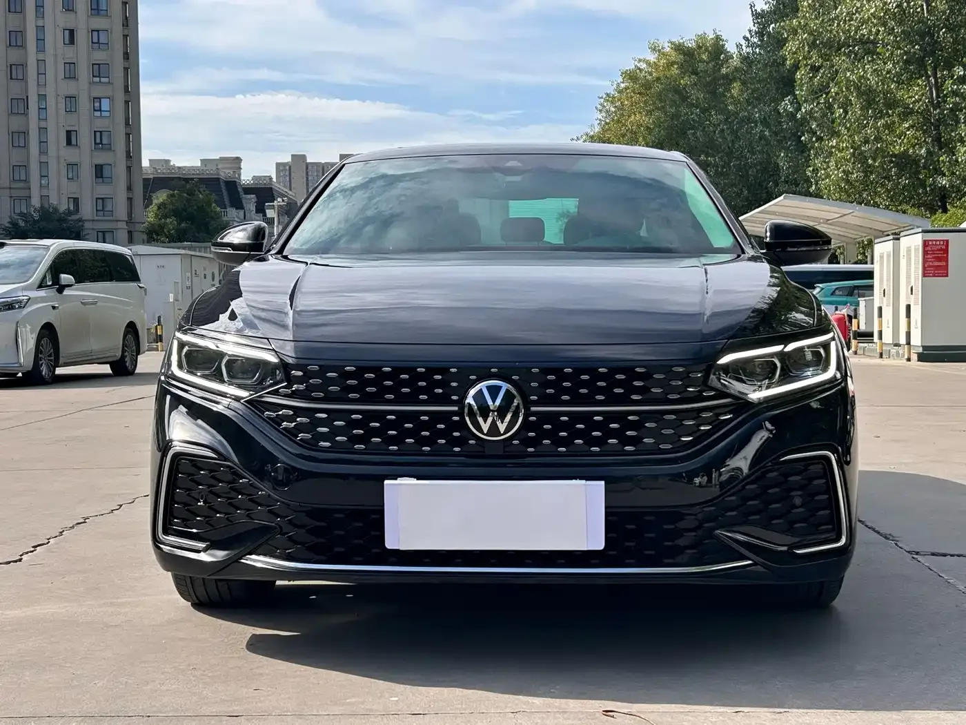 Volkswagen Passat 2022 330TSI Starlight Luxury Edition — Фото автомобиля 2