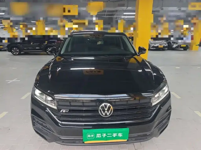 Volkswagen Touareg — Фото автомобиля 2