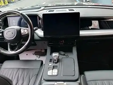 GAC Trumpchi GS8 — Фото автомобиля 9