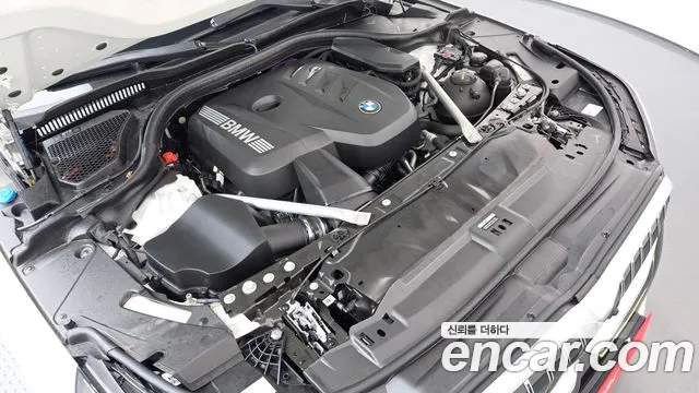 BMW 5 Series — Фото автомобиля 9