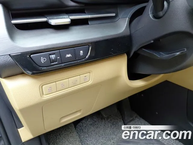 Kia Carnival Generation 4 — Фото автомобиля 28