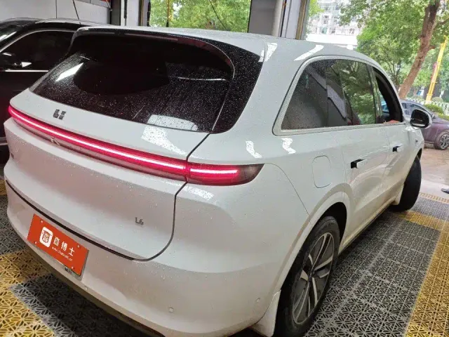 Li Auto L6 — Фото автомобиля 3