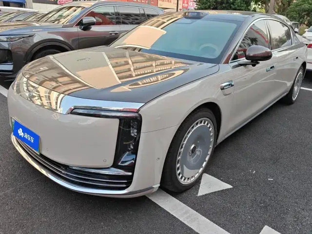 Фотография автомобиля — Maextro S800