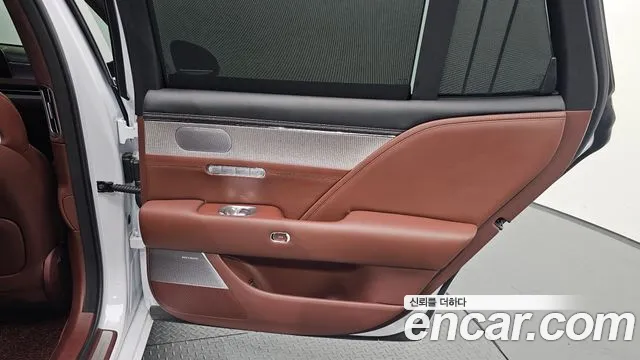 Genesis G90 Бензин 3.5 турбо AWD — Фото автомобиля 19