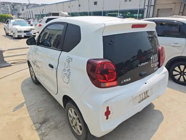 Roewe Clever — Фото автомобиля 4