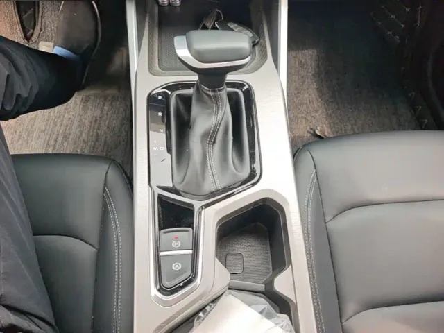 Geely Emgrand — Фото автомобиля 13