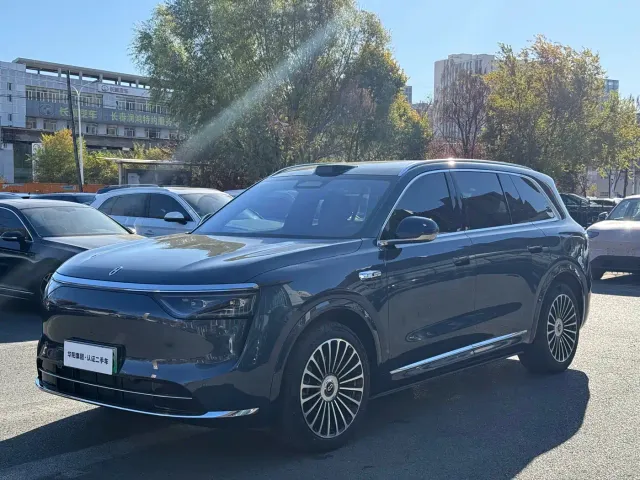 Фотография автомобиля — Aito M8
