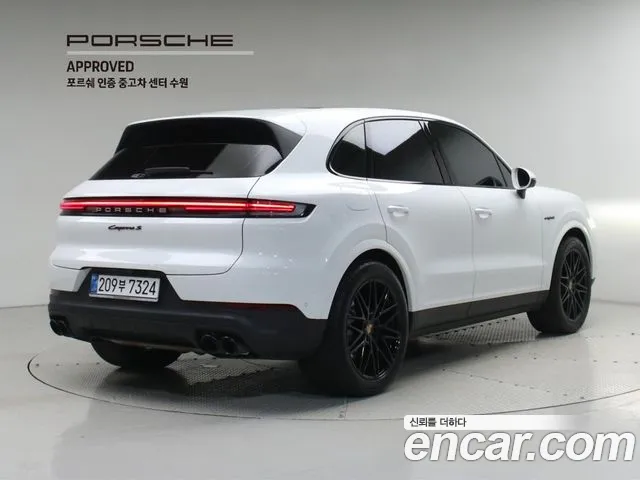 Porsche Cayenne — Фото автомобиля 2
