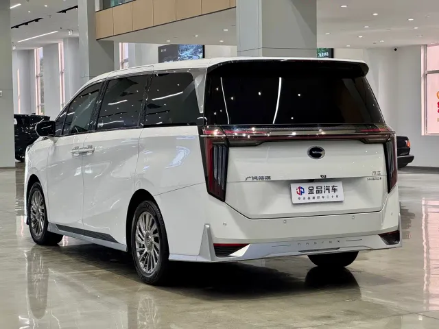 GAC Trumpchi M8 — Фото автомобиля 4