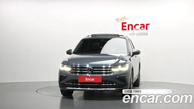 Volkswagen Tiguan Generation 2 — Фото автомобиля 2