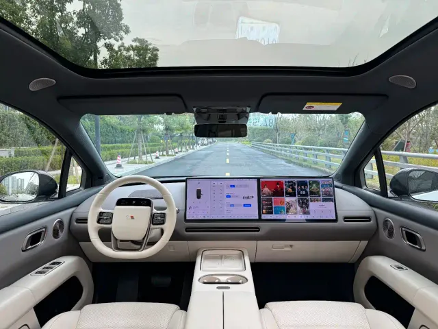 Li Auto i6 — Фото автомобиля 14